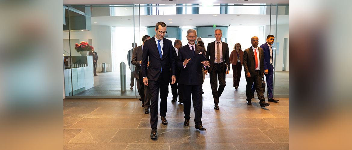  External Affairs Minister Dr. S. Jaishankar met Dr. G&#252;nter Sautter, Foreign & Security Policy Advisor to the Federal Chancellor of the Federal Republic of Germany in Berlin on 23.05.2025