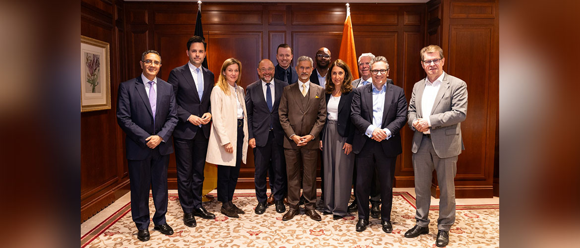  External Affairs Minister Dr. S. Jaishankar met members of the German Bundestag on 22.05.2025