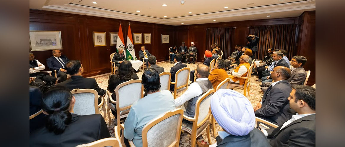  External Affairs Minister Dr. S. Jaishankar engaged with representatives of the Indian community in Germany on 24.05.2025